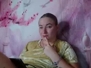 Elena_maeer from Chaturbate