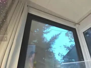 Ella_vee from Chaturbate