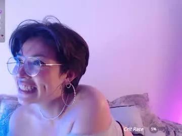 elly_uwuw from Chaturbate