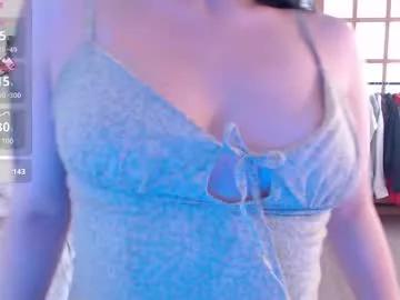 elly_uwuw from Chaturbate