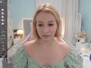 Emely_garcias from Chaturbate