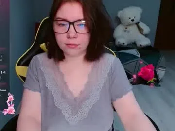 Emily_amorre from Chaturbate