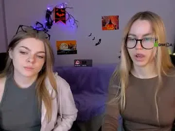 Esma_shine from Chaturbate