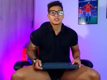 evan_greey from Chaturbate is Freechat