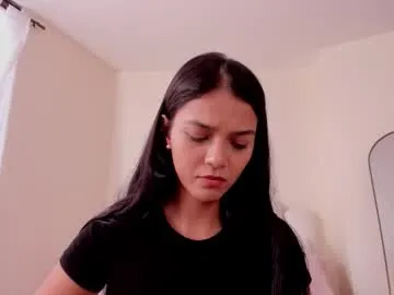 Evelyn_coelloo from Chaturbate