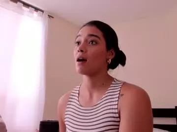 Evelyn_coelloo from Chaturbate