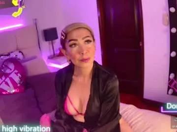 evelynagrey from Chaturbate