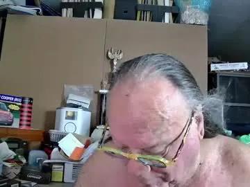 fatfreddythecat from Chaturbate