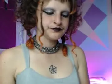 Friskyflowers from Chaturbate