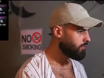 Hairyrobxxx from Chaturbate