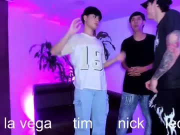 Girls: try live performances with matured performers, from dancing to quirks, in a variety of beautiful sex cams.