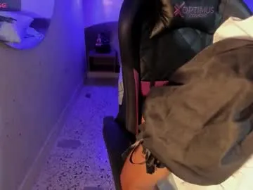 Iamnayuta from Chaturbate