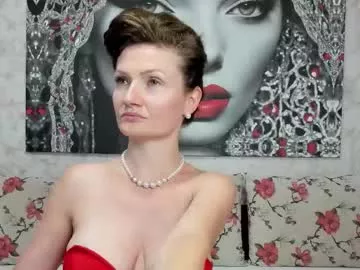 Illegalbeauty87 from Chaturbate