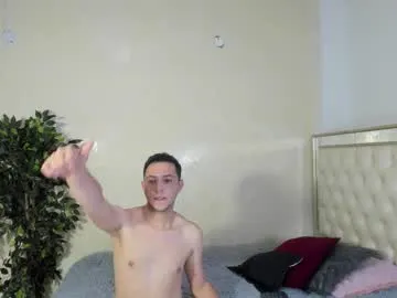 im_emilianolux from Chaturbate is Freechat