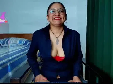 Iris_blue_ from Chaturbate