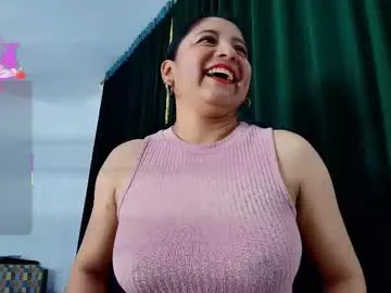 Iris_blue_ from Chaturbate