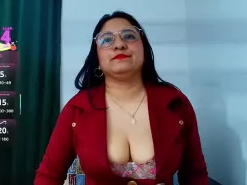 Iris_blue_ from Chaturbate