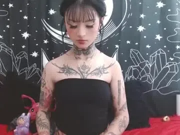 Isabella__dark from Chaturbate