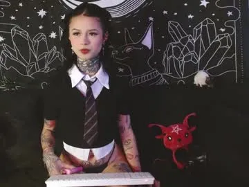 Isabella__dark from Chaturbate