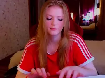 Jennykiss11 from Chaturbate