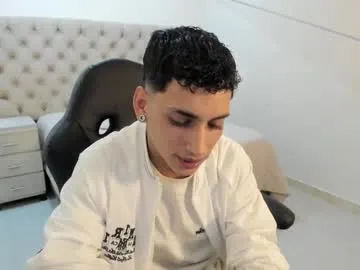 Jhoanleandro from Chaturbate