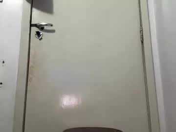 Johnjow10 from Chaturbate