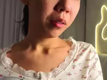 Juniebogany from Chaturbate