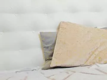 Karissia_ from Chaturbate