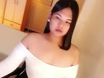 Kayleepinay from Chaturbate