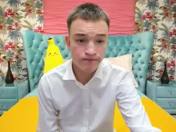 kevinm1lky from Chaturbate is Freechat