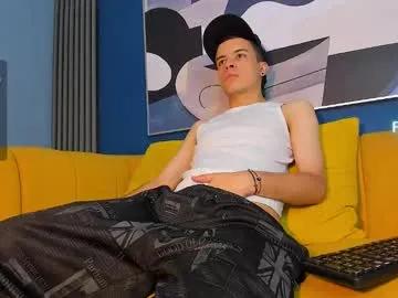 kevinn_blue from Chaturbate is Freechat