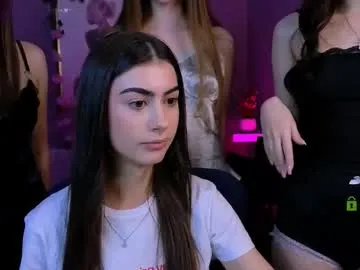 Girls: try live performances with matured performers, from dancing to quirks, in a variety of beautiful sex cams.