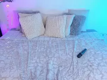 Laraagomezz from Chaturbate