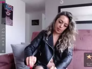 Lauramcdowell_ from Chaturbate