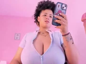 Liaamoretzz from Chaturbate