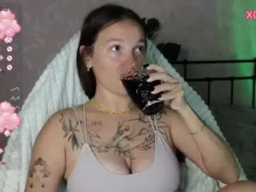 Lil_luna_x from Chaturbate