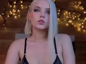 lilywings from Chaturbate