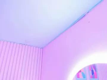 little_vel from Chaturbate