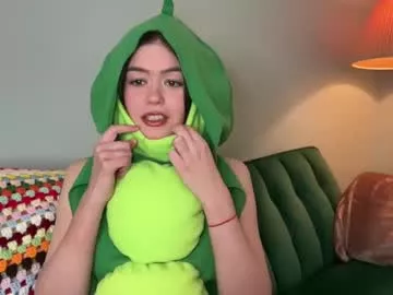 Littlesugarpea from Chaturbate