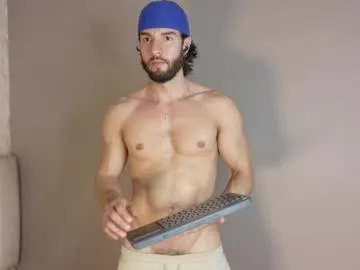 luciano_ferrer from Chaturbate is Freechat