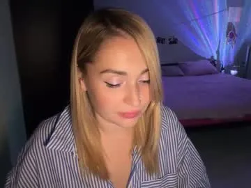 lunali_ from Chaturbate is Freechat