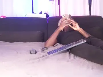 Mac_troy from Chaturbate