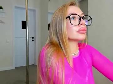 melissa_whitee from Chaturbate is Freechat