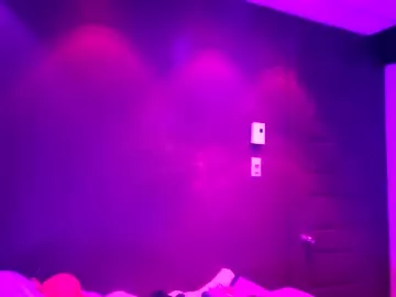 Mickdollz from Chaturbate