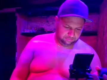 Mickdollz from Chaturbate