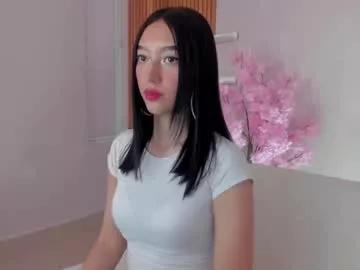 Millieskinny_ from Chaturbate