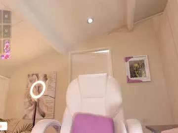 missketzaly from Chaturbate