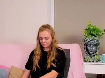 moirawenzinger from Chaturbate is Freechat