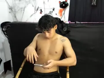 montes_juan from Chaturbate is Freechat