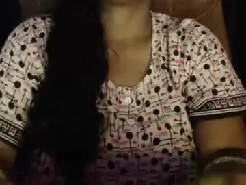 Moody_maya from Chaturbate